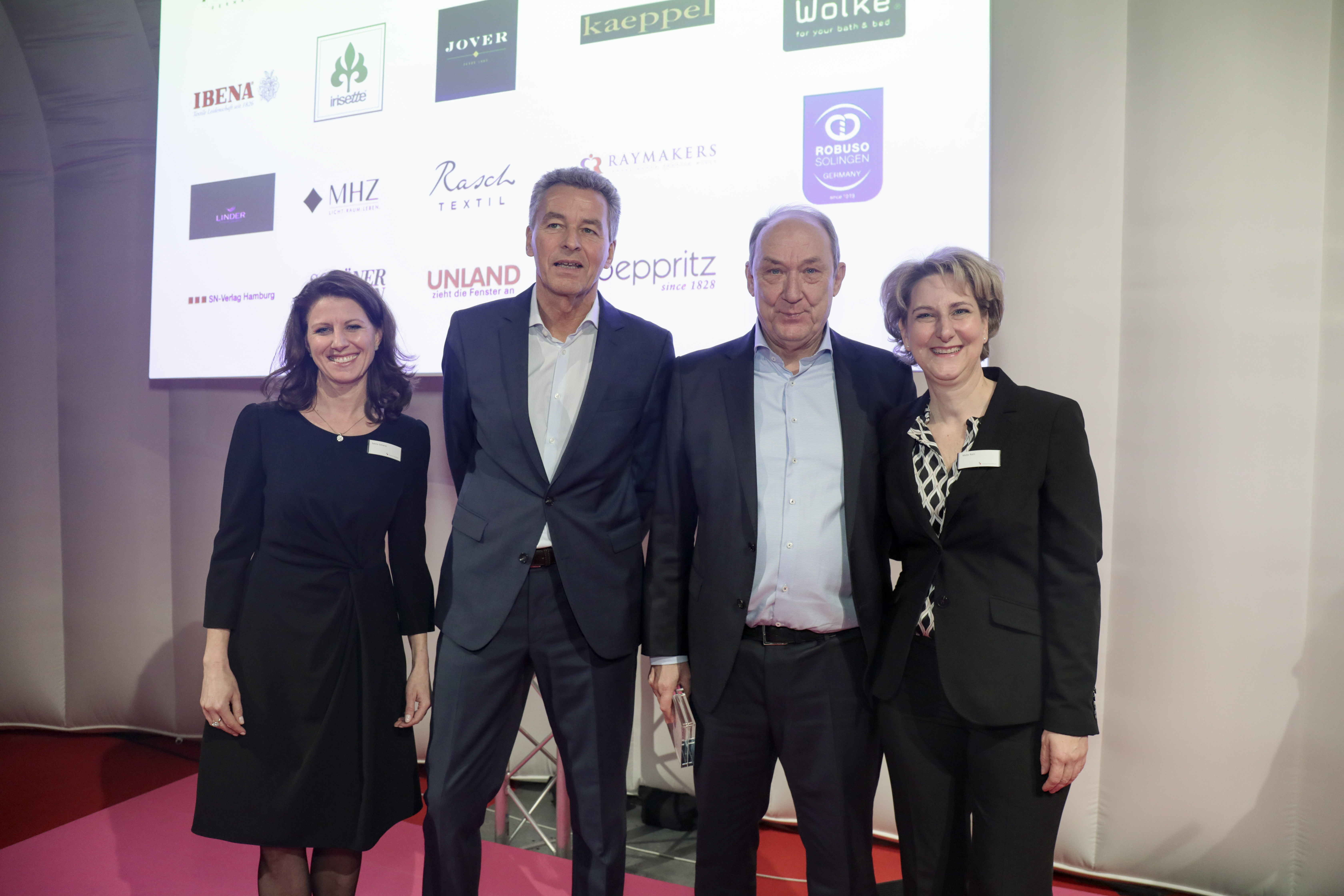 Awards ceremony for exhibitors from the very beginning / billerbeck Betten-Union GmbH & Co. KG