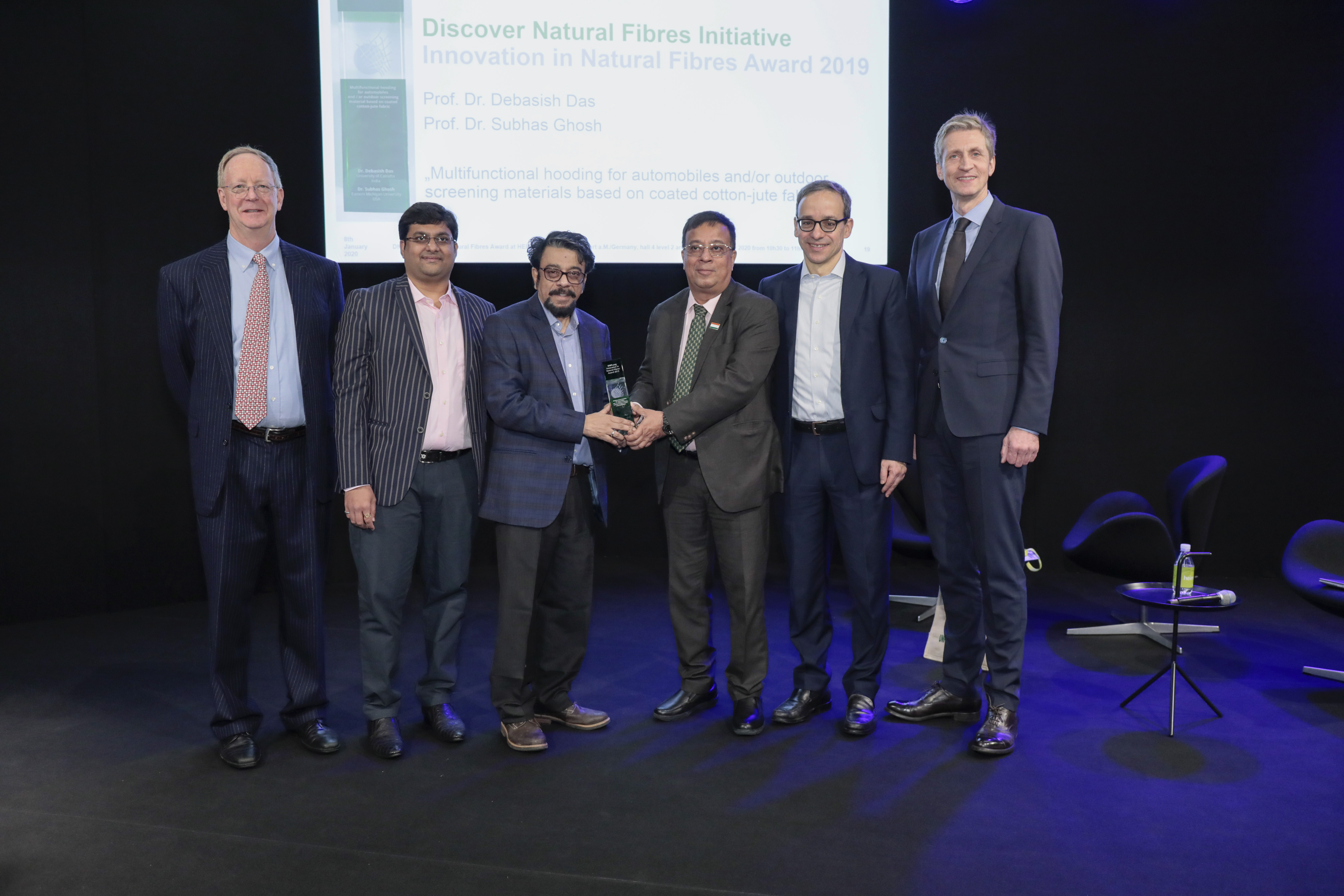 Award Ceremony: DNFI Innovation in Natural Fibres Award 2019 / Terry Townsend, Asish Mohta, Ph. Dr. Debasish Das, Moloy Chandan Chakrabortty, Dr. Christian Schindler, Ernst Grimmelt