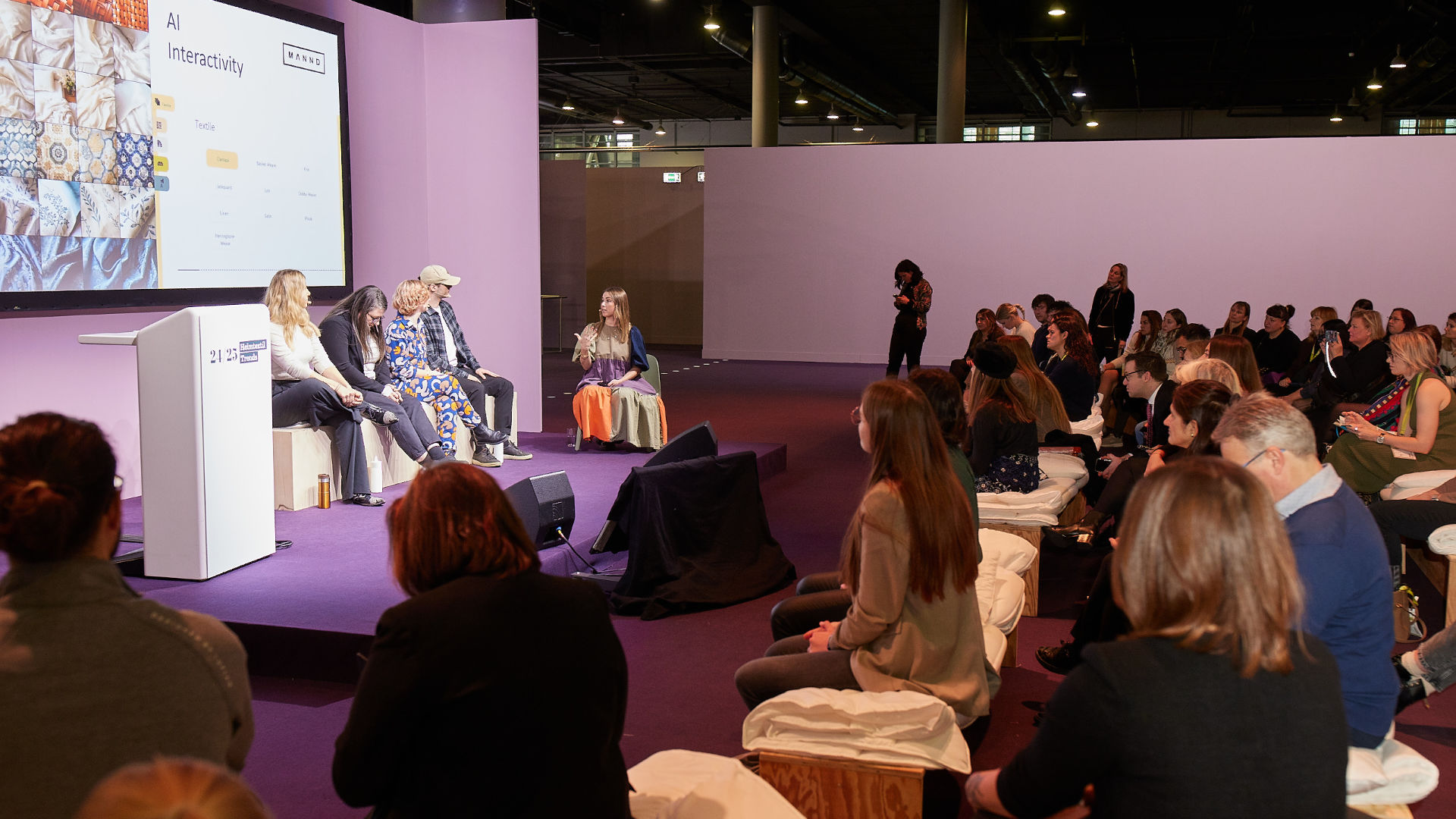 Stage with audience at heimtextil