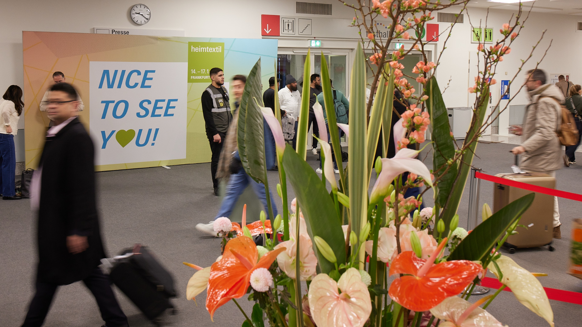 Heimtextil visitors at the fair ground