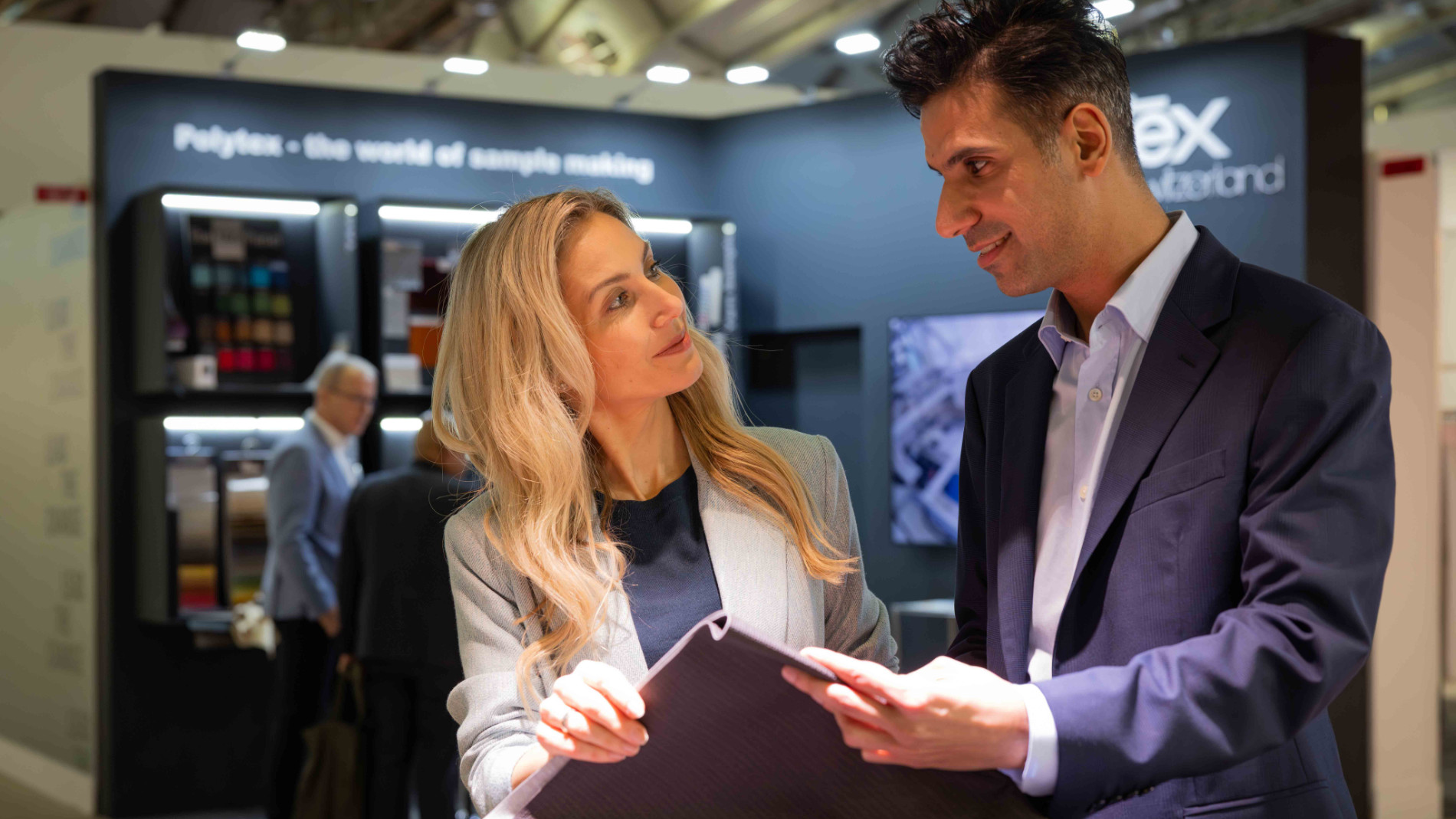 Kundengespräch am Messestand